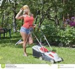 Girlmower5.jpg