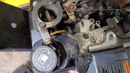 8 looking from top of carb.jpg
