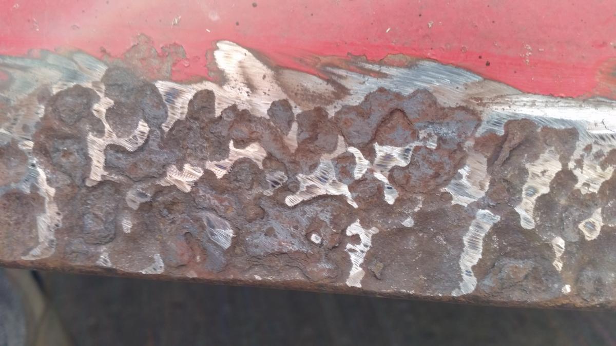 Deep pitted rust