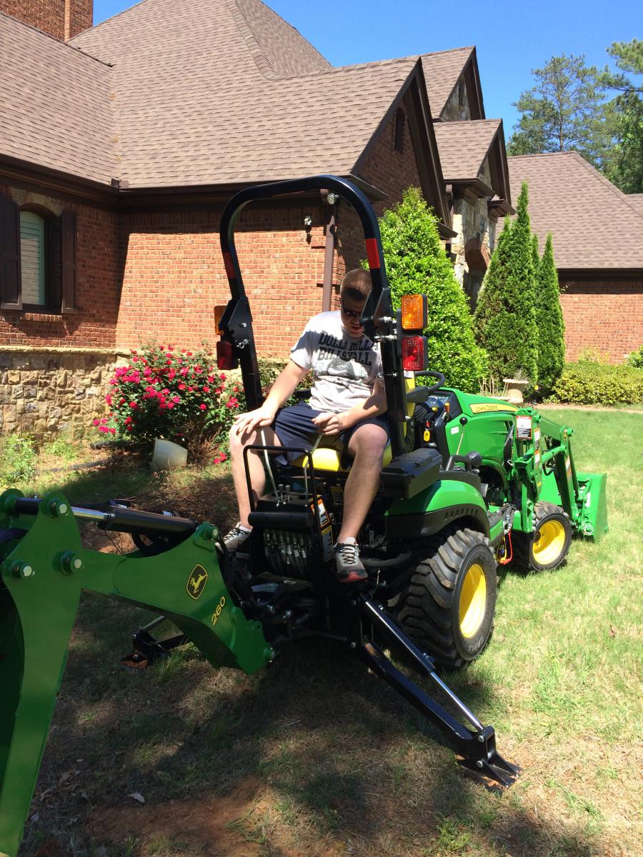 My dads new John Deere Tractor