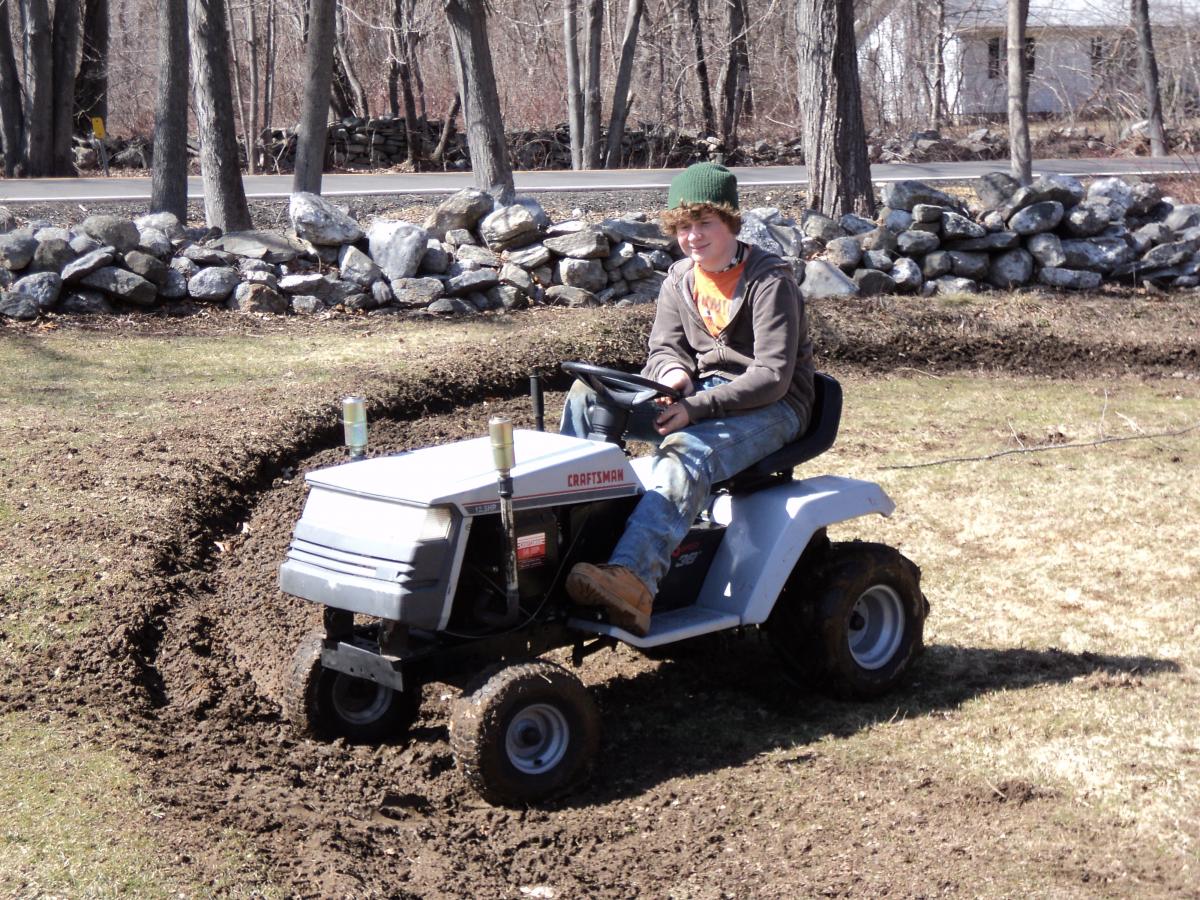 tractor 3 20 11 002